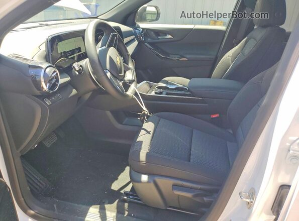 3GNAXPEG7TL415894 2026 CHEVROLET EQUINOX White Սալոնի դիմացի տեսք