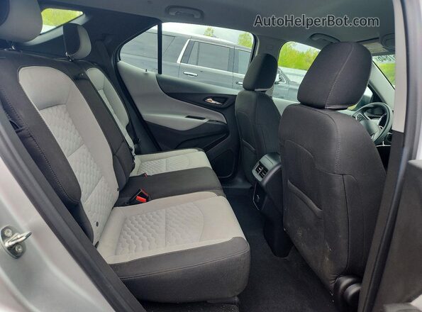 3GNAXREV5JS627299 2018 CHEVROLET EQUINOX Серебряный 