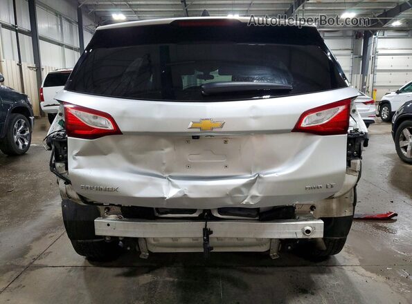 3GNAXSEV1JS585656 2018 CHEVROLET EQUINOX Серебряный Вид сзади