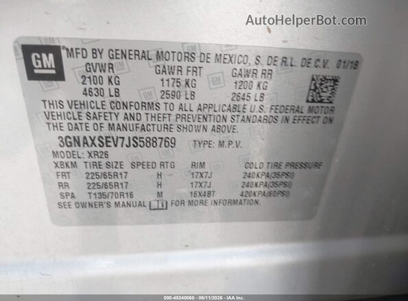 3GNAXSEV7JS588769 2018 CHEVROLET EQUINOX Silver Widok komory silnika