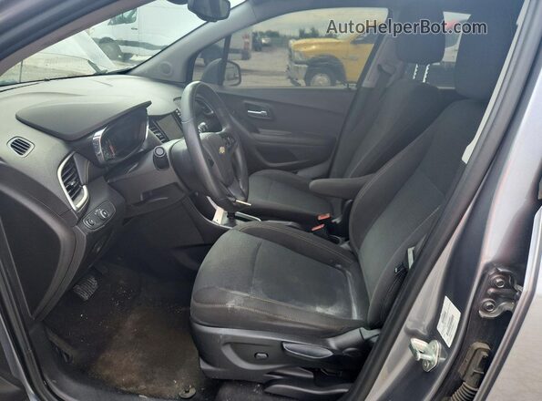 3GNCJKSB0LL195486 2020 CHEVROLET TRAX Gray 
