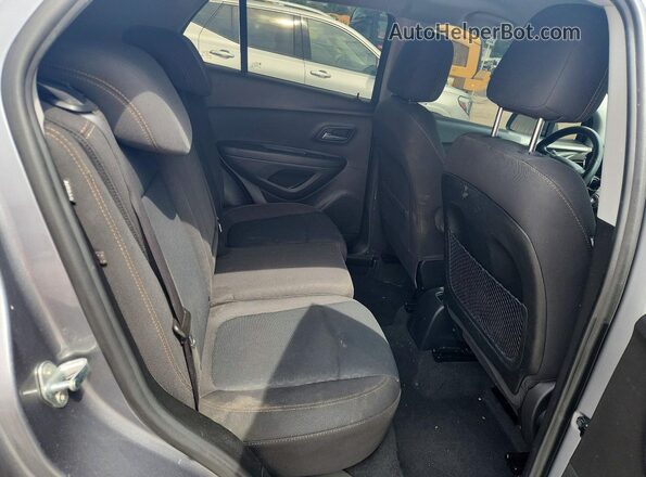 3GNCJKSB0LL195486 2020 CHEVROLET TRAX Gray 