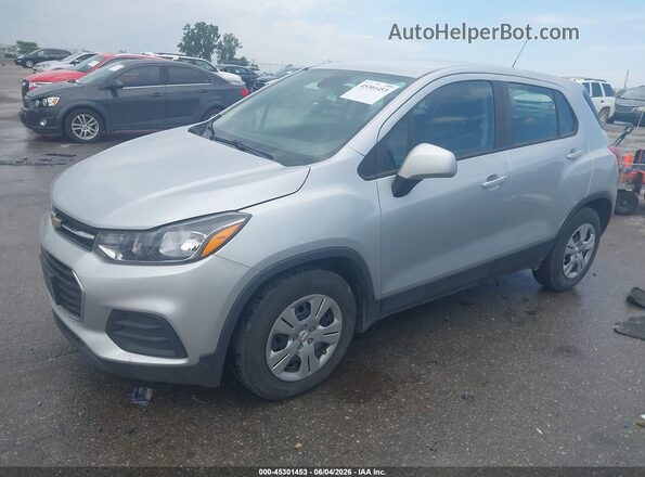 3GNCJKSB2JL394343 2018 CHEVROLET TRAX Silver Առջևի ձախ երեք քառորդ տեսարան