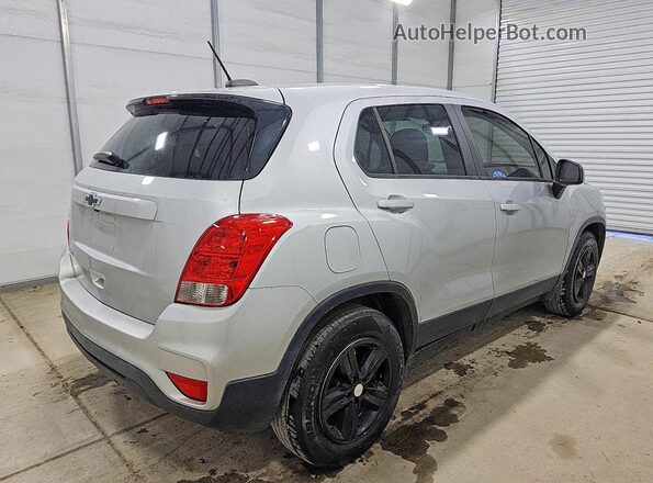 3GNCJKSB2LL135578 2020 CHEVROLET TRAX Silver 