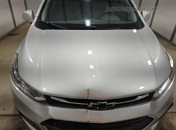 3GNCJKSB2LL135578 2020 CHEVROLET TRAX Silver 
