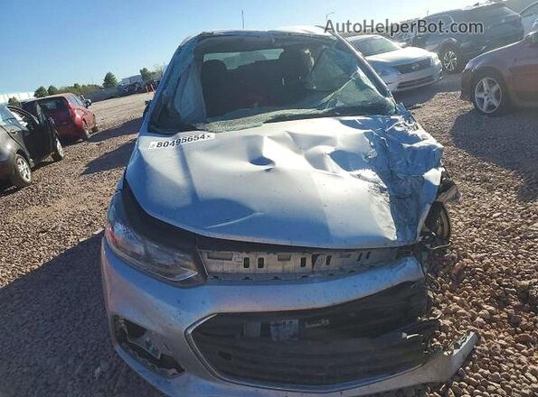 3GNCJKSB2LL201286 2020 CHEVROLET TRAX Silver Vista frontal