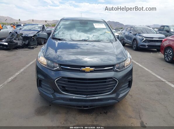 3GNCJKSB3LL209011 2020 CHEVROLET TRAX Gray Вид задньої частини салону