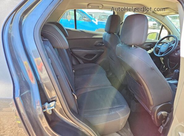 3GNCJKSB4GL250320 2016 CHEVROLET TRAX Gray Rear seats view