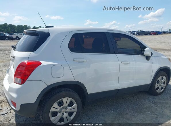 3GNCJKSB5HL200043 2017 CHEVROLET TRAX Белый Вид задней части салона