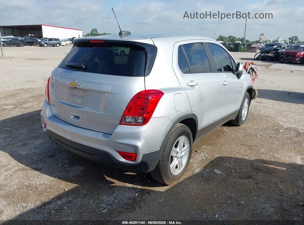 3GNCJKSBXLL137336 2020 CHEVROLET TRAX Silver Trasero derecho