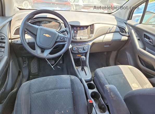 3GNCJKSBXLL304861 2020 CHEVROLET TRAX Silver 