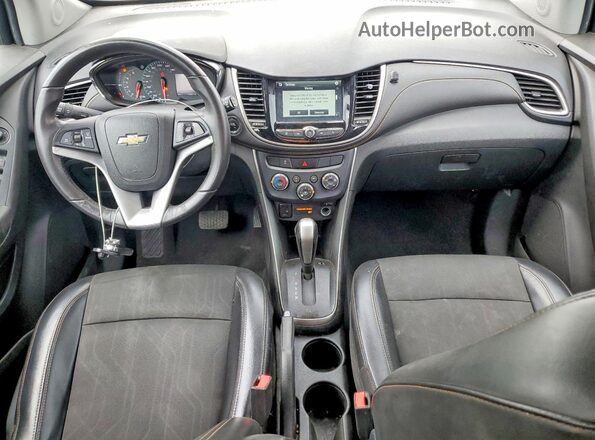 3GNCJLSB0HL208136 2017 CHEVROLET TRAX Silver 