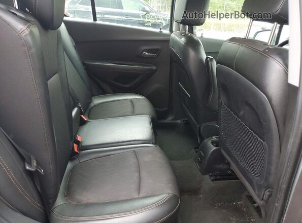 3GNCJLSB0HL208136 2017 CHEVROLET TRAX Silver 