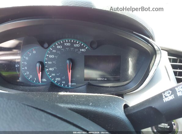 3GNCJLSB0JL377370 2018 CHEVROLET TRAX Red Вид задніх сидінь