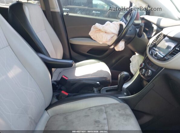 3GNCJLSB0JL377370 2018 CHEVROLET TRAX Red Вид салону спереду