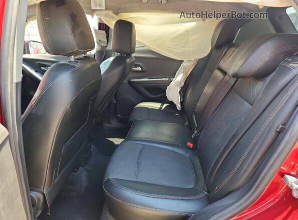 3GNCJLSB3JL185814 2018 CHEVROLET TRAX Burgundy Rear interior view