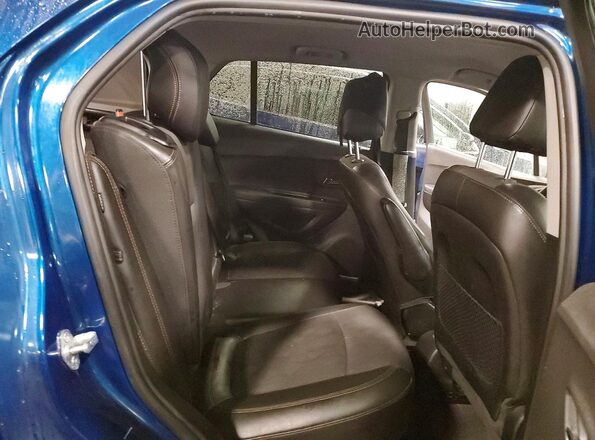3GNCJLSB3KL176810 2019 CHEVROLET TRAX Blue Вид задньої частини салону