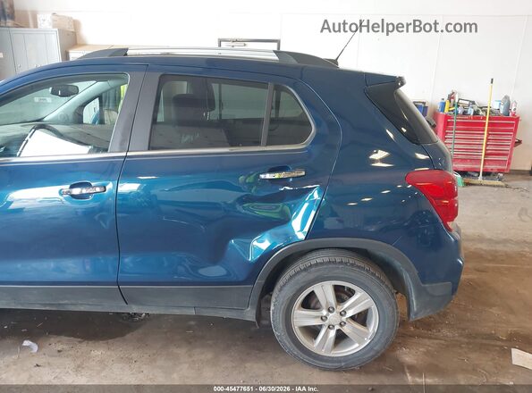 3GNCJLSB3LL133960 2020 CHEVROLET TRAX Blue Front view