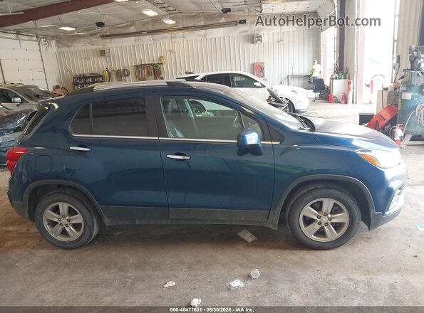 3GNCJLSB3LL133960 2020 CHEVROLET TRAX Blue Rear interior view