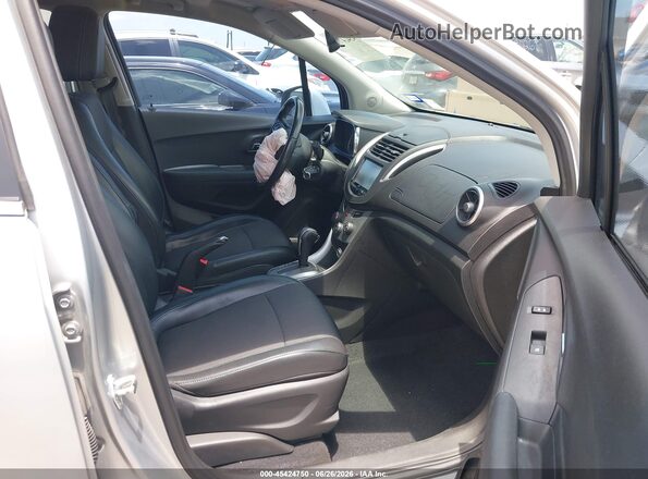 3GNCJLSB4GL254972 2016 CHEVROLET TRAX Silver Вид салону спереду