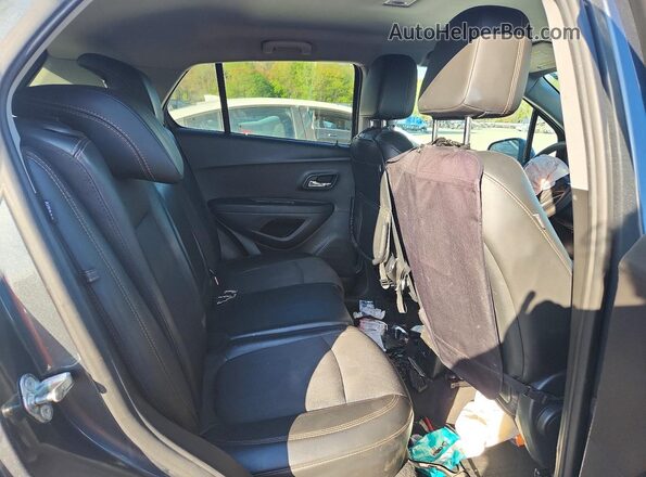 3GNCJLSB4HL189364 2017 CHEVROLET TRAX Gray Rear seats view