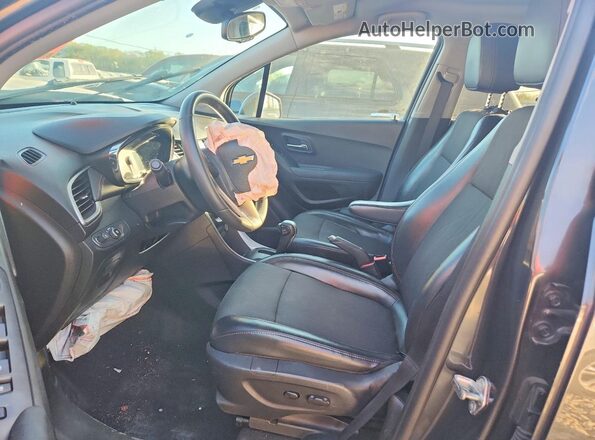 3GNCJLSB4HL189364 2017 CHEVROLET TRAX Gray Front interior view