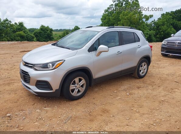 3GNCJLSB4JL212583 2018 CHEVROLET TRAX Silver Առջևի ձախ երեք քառորդ տեսարան