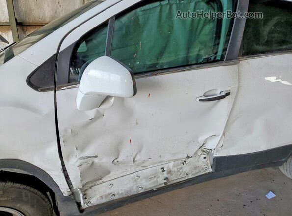 3GNCJLSB4LL320687 2020 CHEVROLET TRAX White 