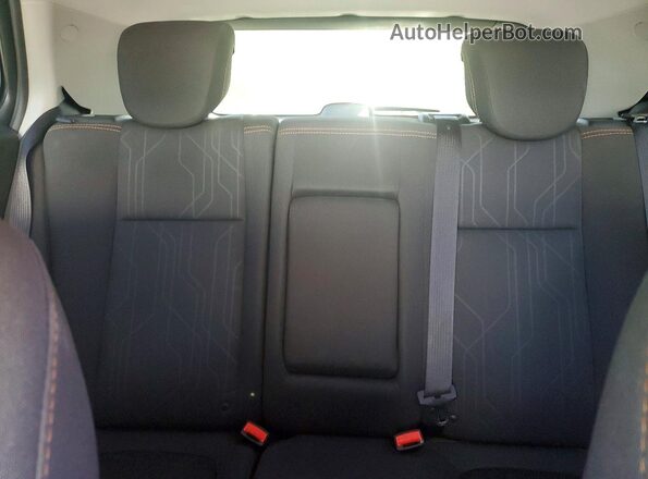 3GNCJLSB5HL183945 2017 CHEVROLET TRAX White Widok tylnych siedzeń