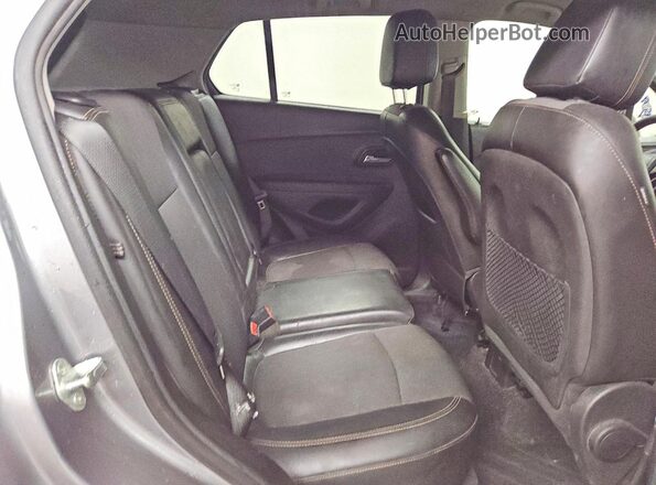 3GNCJLSB5LL260371 2020 CHEVROLET TRAX Gray 