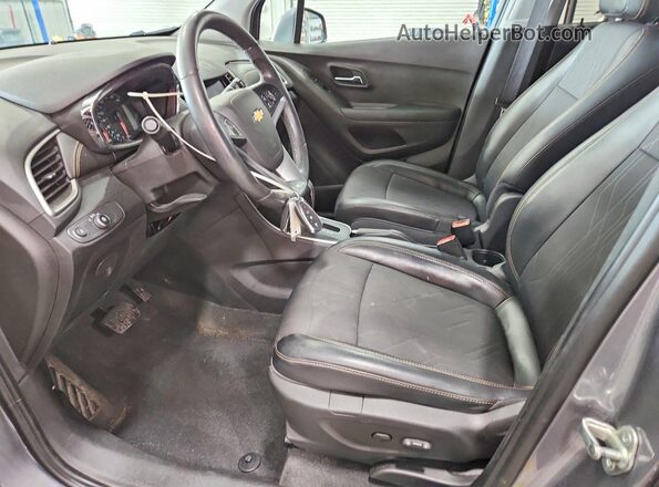 3GNCJLSB5LL296092 2020 CHEVROLET TRAX Gray Vista interior delantera