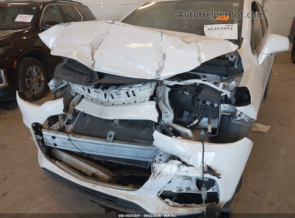 3GNCJLSB5LL300898 2020 CHEVROLET TRAX White Front view