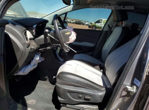 3GNCJLSB5LL319547 2020 CHEVROLET TRAX Gray 