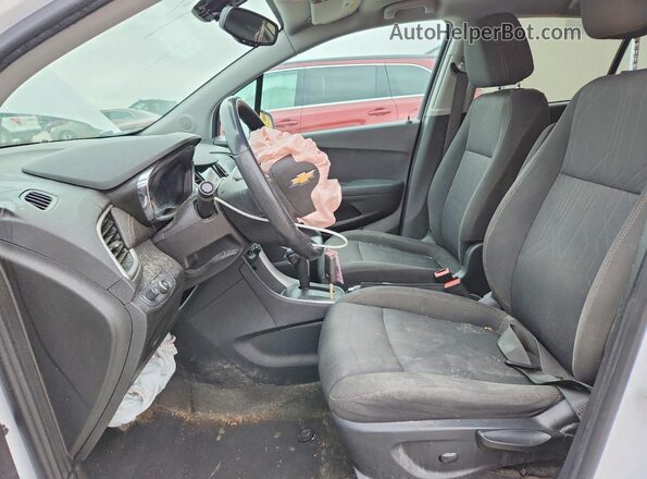 3GNCJLSB6JL247447 2018 CHEVROLET TRAX White Front interior view