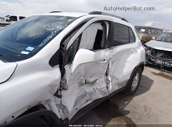 3GNCJLSB7JL401132 2018 CHEVROLET TRAX White Front view