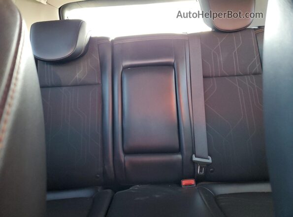3GNCJLSB7KL315532 2019 CHEVROLET TRAX Red Հետևի նստատեղերի տեսք