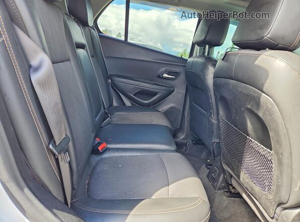 3GNCJLSB7LL137476 2020 CHEVROLET TRAX White უკანა სალონის ხედი