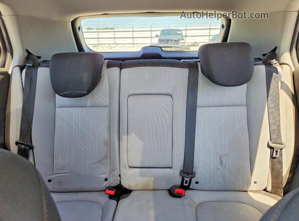 3GNCJLSB8HL131953 2017 CHEVROLET TRAX Silver Widok tylnych siedzeń