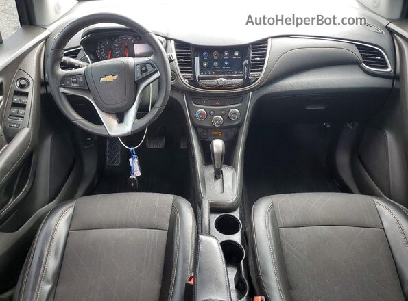 3GNCJLSB8JL265254 2018 CHEVROLET TRAX Silver 