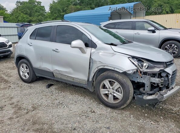 3GNCJLSB8JL265254 2018 CHEVROLET TRAX Silver 