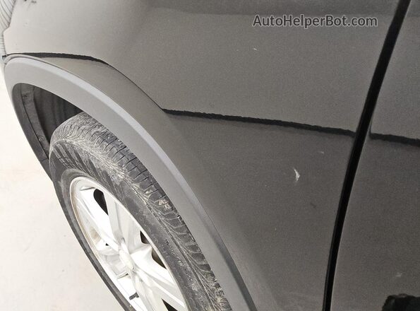 3GNCJLSB8KL182795 2019 CHEVROLET TRAX Черный 