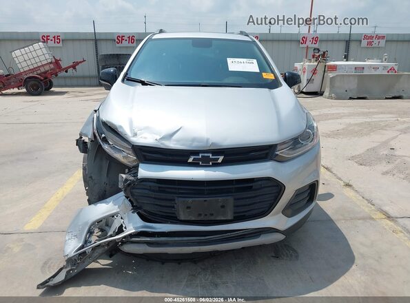 3GNCJLSB8LL182037 2020 CHEVROLET TRAX Silver უკანა სალონის ხედი