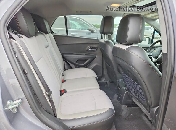 3GNCJLSB8LL322863 2020 CHEVROLET TRAX Gray უკანა სალონის ხედი