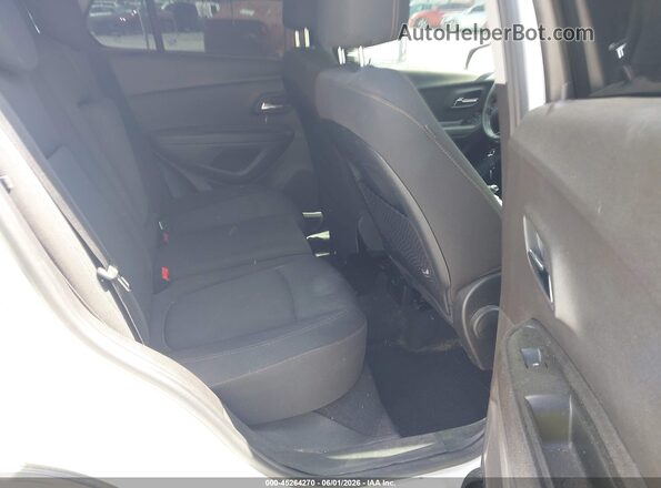 3GNCJLSB9JL208660 2018 CHEVROLET TRAX White VIN კოდის სტიკერის ხედი