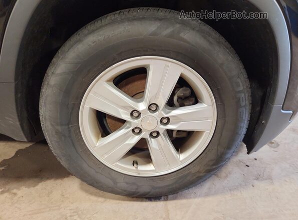 3GNCJLSB9KL372346 2019 CHEVROLET TRAX Black 