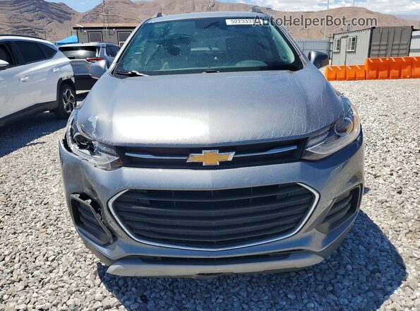 3GNCJLSB9LL220889 2020 CHEVROLET TRAX Gray Вид спереду