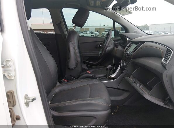 3GNCJLSBXKL161575 2019 CHEVROLET TRAX White Սալոնի դիմացի տեսք
