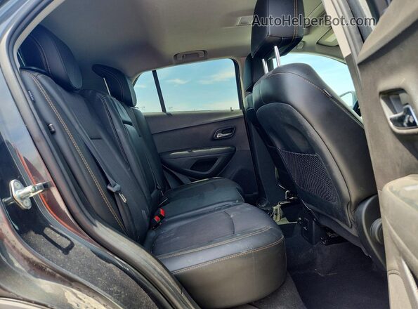3GNCJPSB2JL221399 2018 CHEVROLET TRAX Black უკანა სალონის ხედი