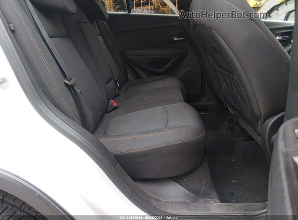 3GNCJPSB2JL260655 2018 CHEVROLET TRAX White VIN կոդի պիտակի տեսք