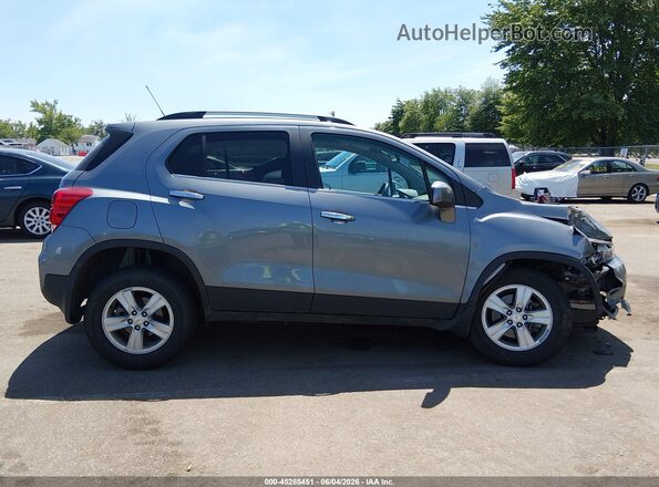 3GNCJPSB4LL199733 2020 CHEVROLET TRAX Gray Vista interior trasera